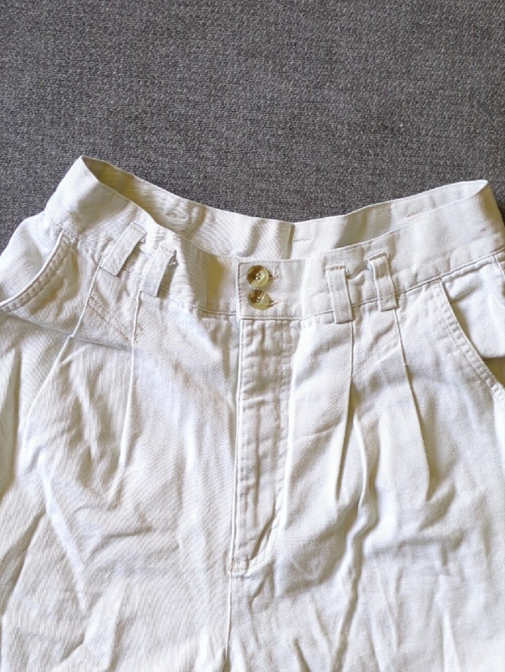 High-Rise White Women’s Bermuda Shorts - Picture 3 of 8